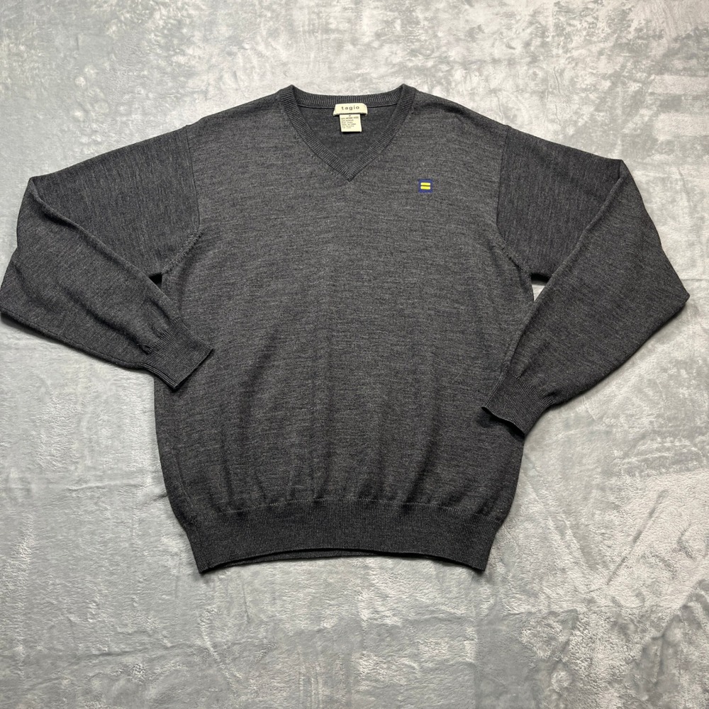 Tagio V-Neck Sweater Mens Medium Gray Merino Wool Blend HRC‎ Equality Pullover
